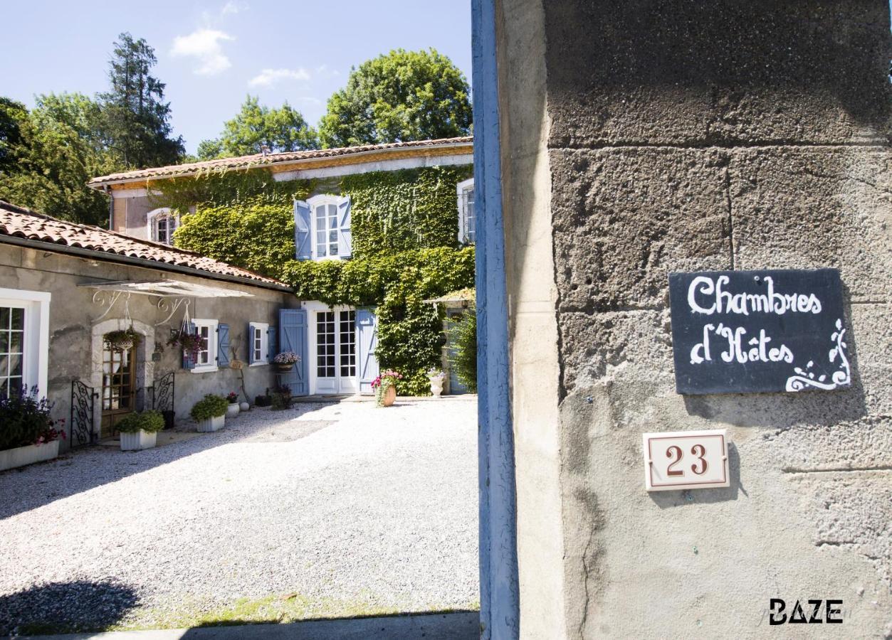 Centre De Bien-Etre Et Ses Chambres D'Hote Villeneuve-de-Rivière Εξωτερικό φωτογραφία